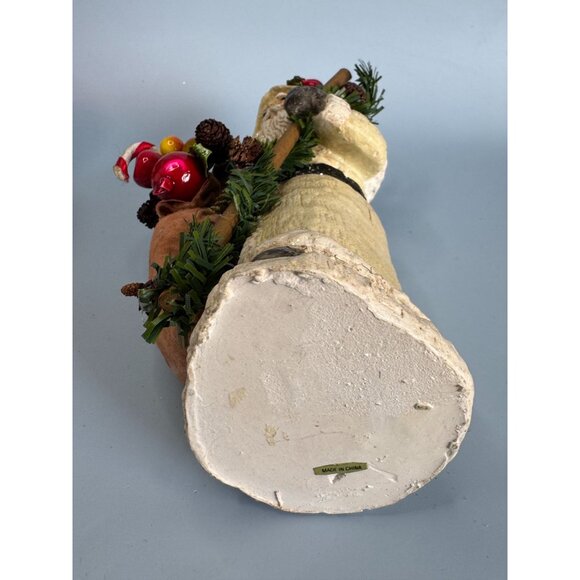 Vintage Folk Art Santa Figurine 7.5" Hand-Painted Resin With Sack & Garland - Picture 8 of 8